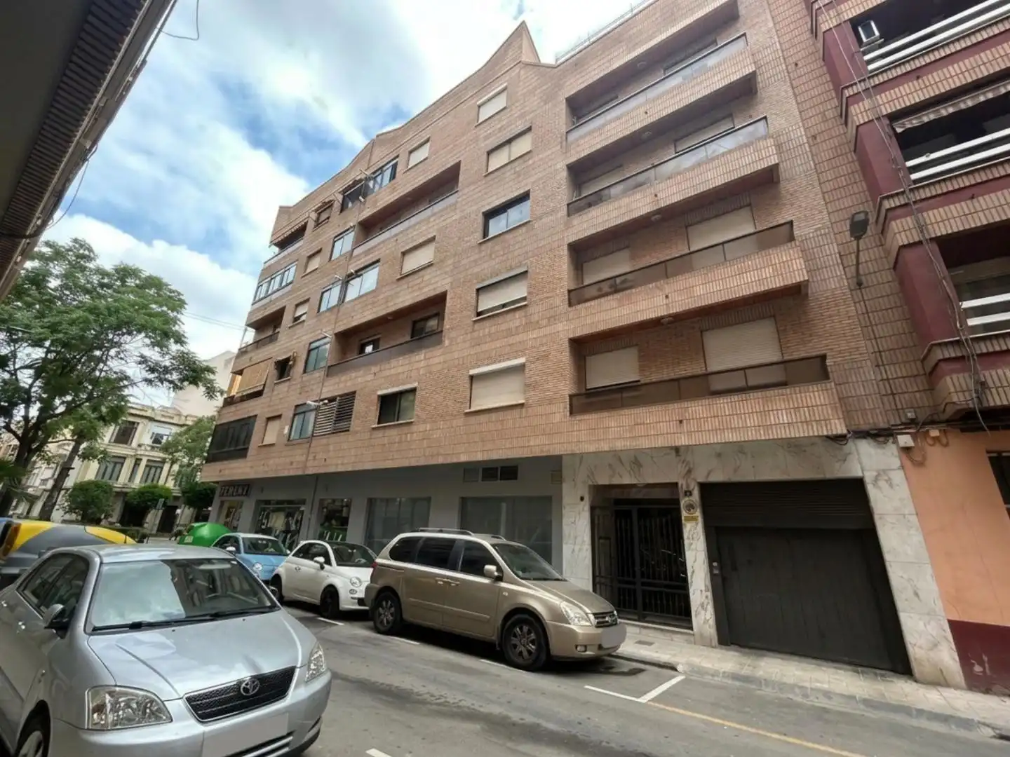 Vista exterior de Piso en venta en Torrent