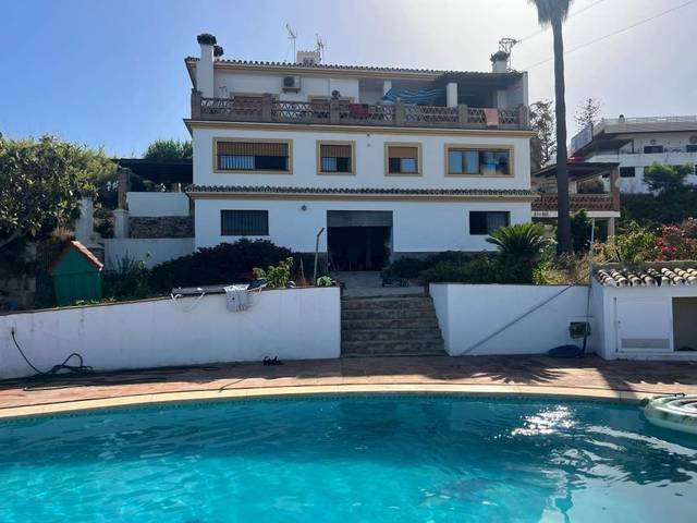 Casa-chalet en Venta en Cancelada