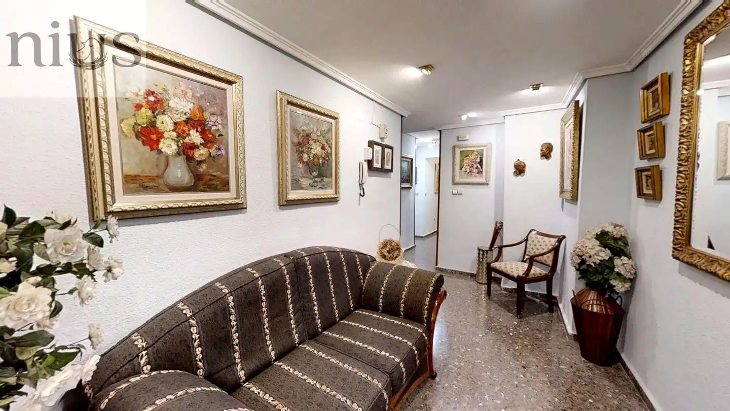 Oficina de lloguer en Silla amb Aire condicionat