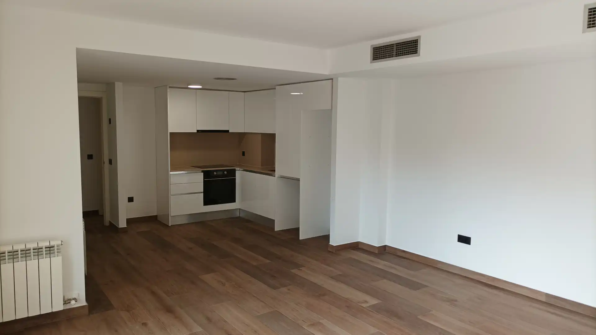 Kitchen of Flat for sale in Figueres  with Heating and Balcony