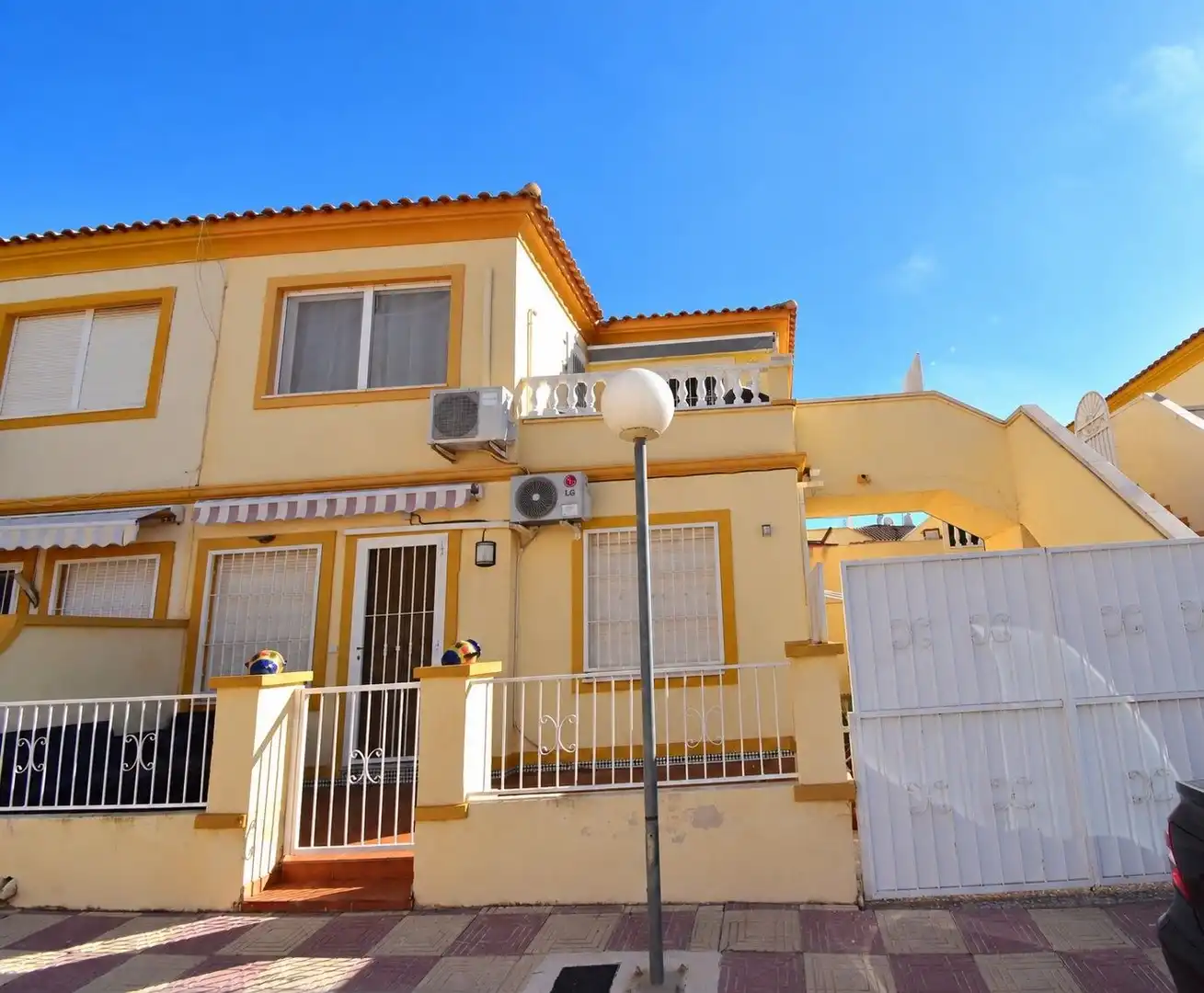Apartamento con piscina en venta en Orihuela Costa