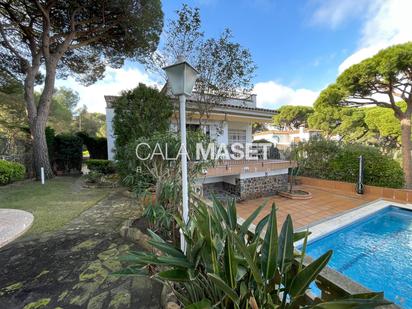 Exterior view of House or chalet for sale in Sant Feliu de Guíxols  with Heating and Swimming Pool