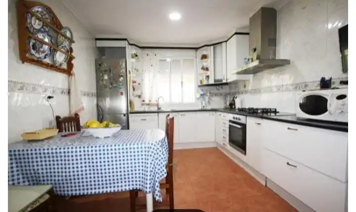 Cocina de Casa o chalet en venta en Albacete con Aire acondicionado, Calefacción y Jardín privado
