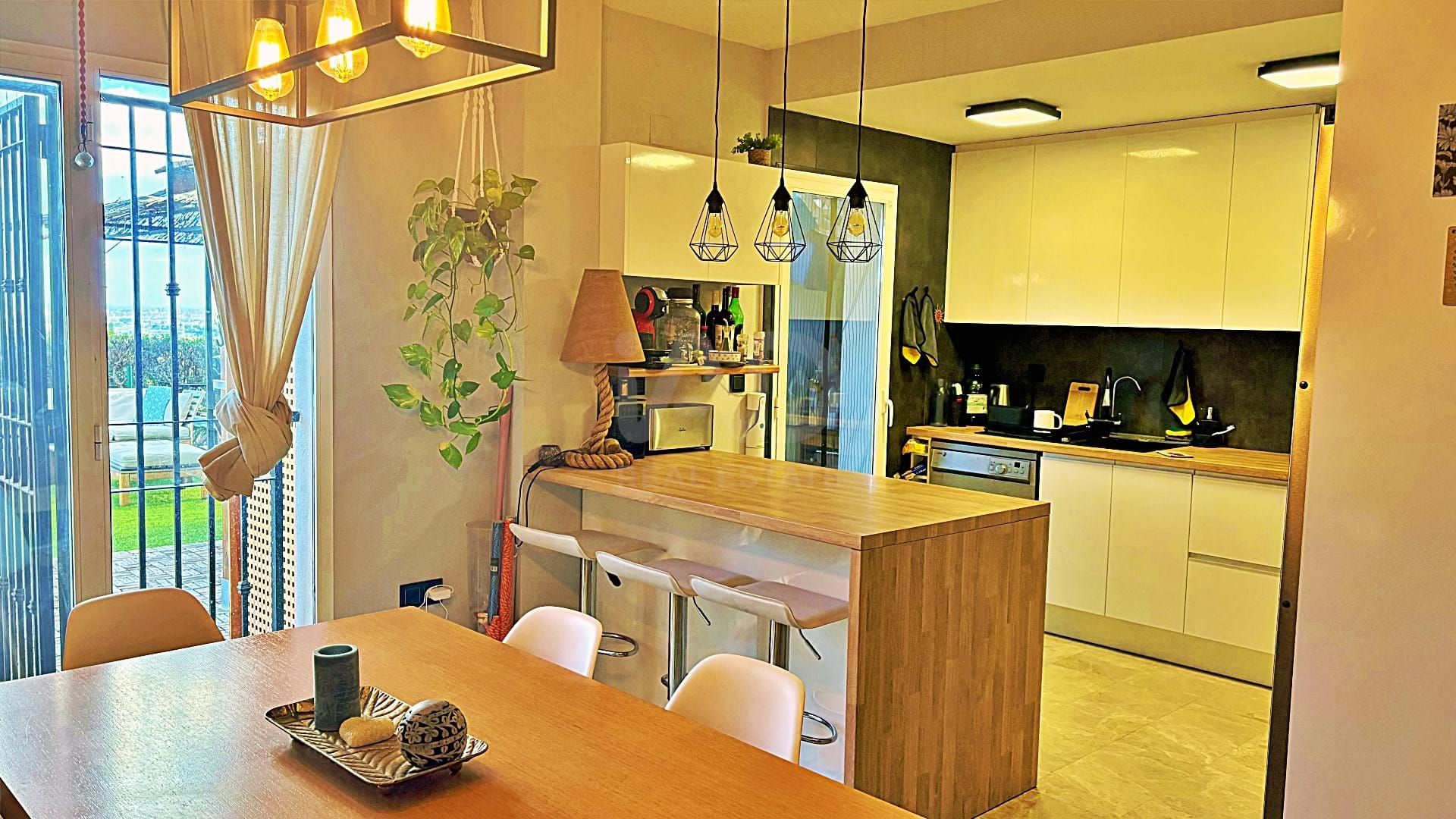 Cocina de Casa adosada en venta en Mutxamel con Aire acondicionado, Calefacción y Terraza