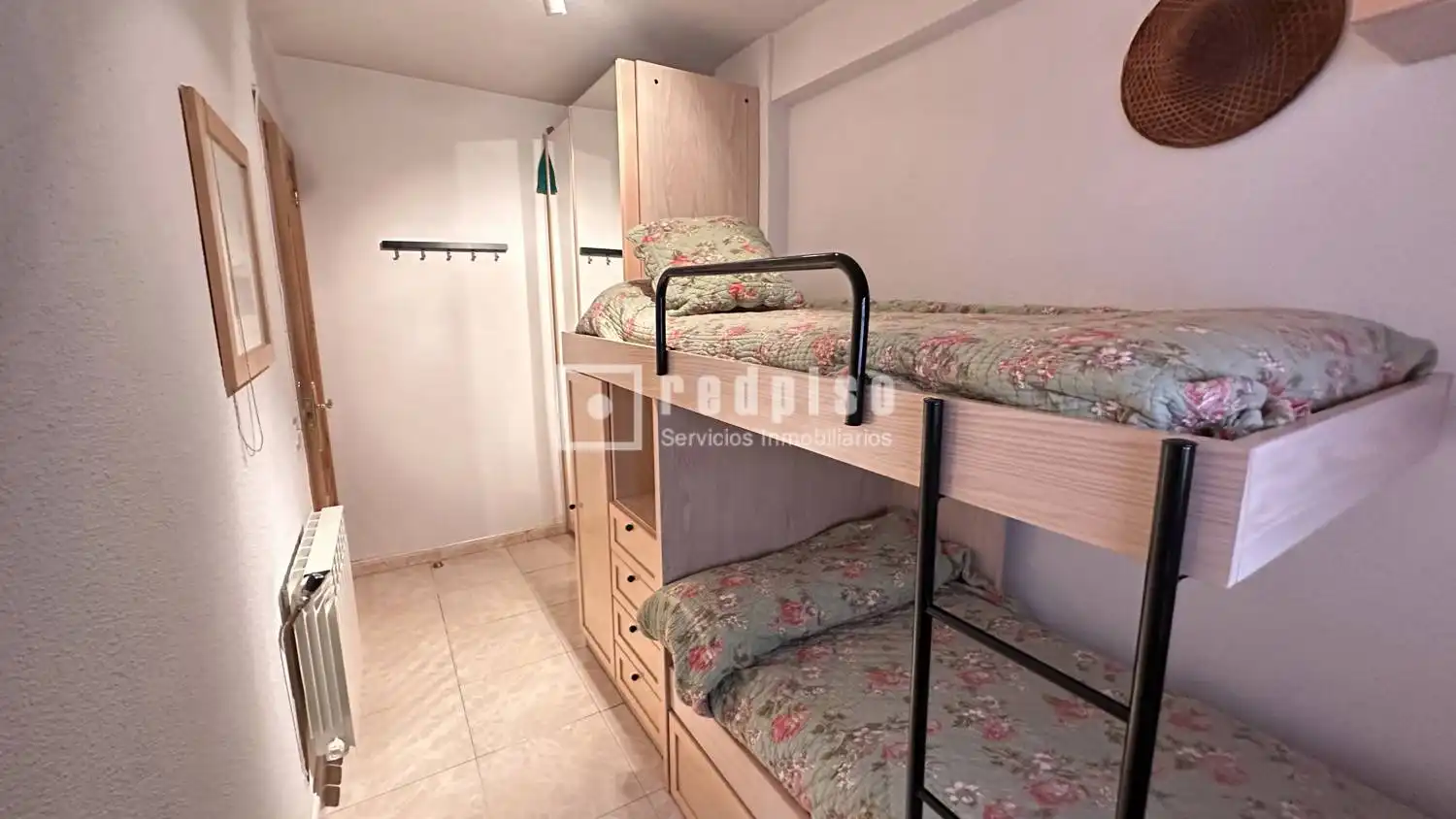 Habitación de Piso en venta en Madrid con Calefacción, Terraza y Amueblado