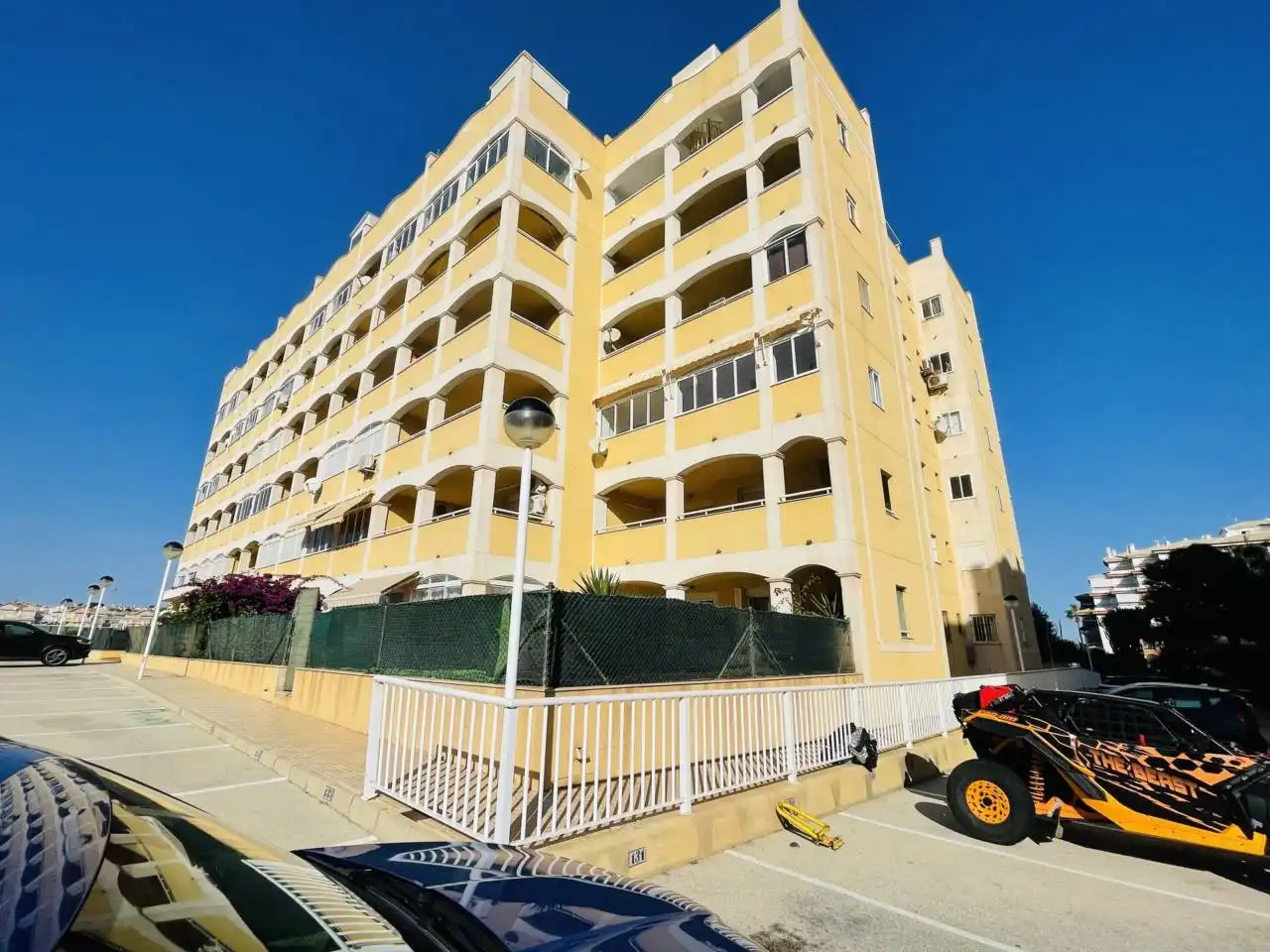 Exterior view of Flat for sale in Torrevieja  with Balcony and Community pool