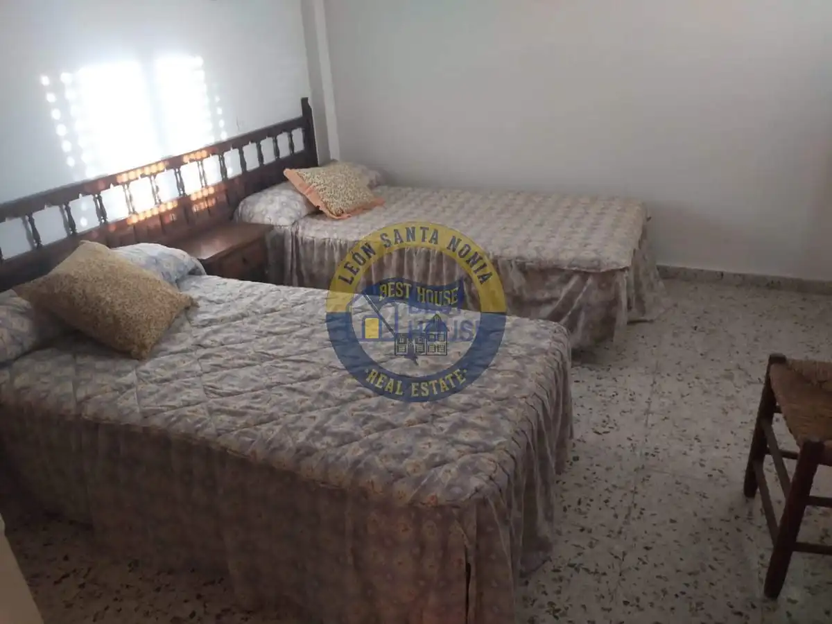Bedroom of Flat for sale in Mansilla de las Mulas  with Private garden, Terrace and Storage room
