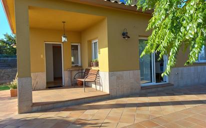 Terrassa de Casa o xalet en venda en Maçanet de la Selva amb Aire condicionat i Piscina