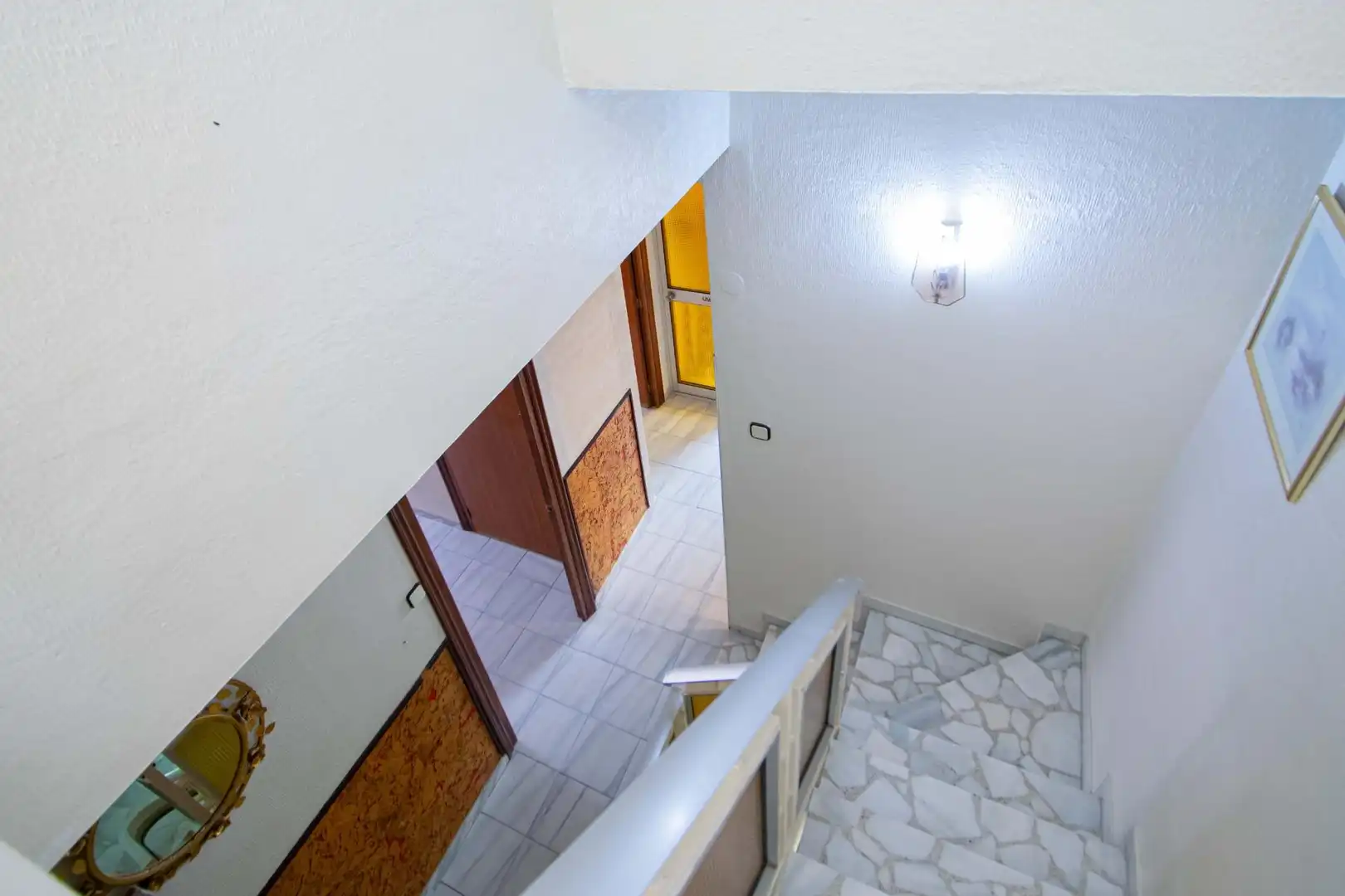 Haus oder Chalet zum Verkauf in Sevilla mit Klimaanlage, Terrasse und Abstellraum