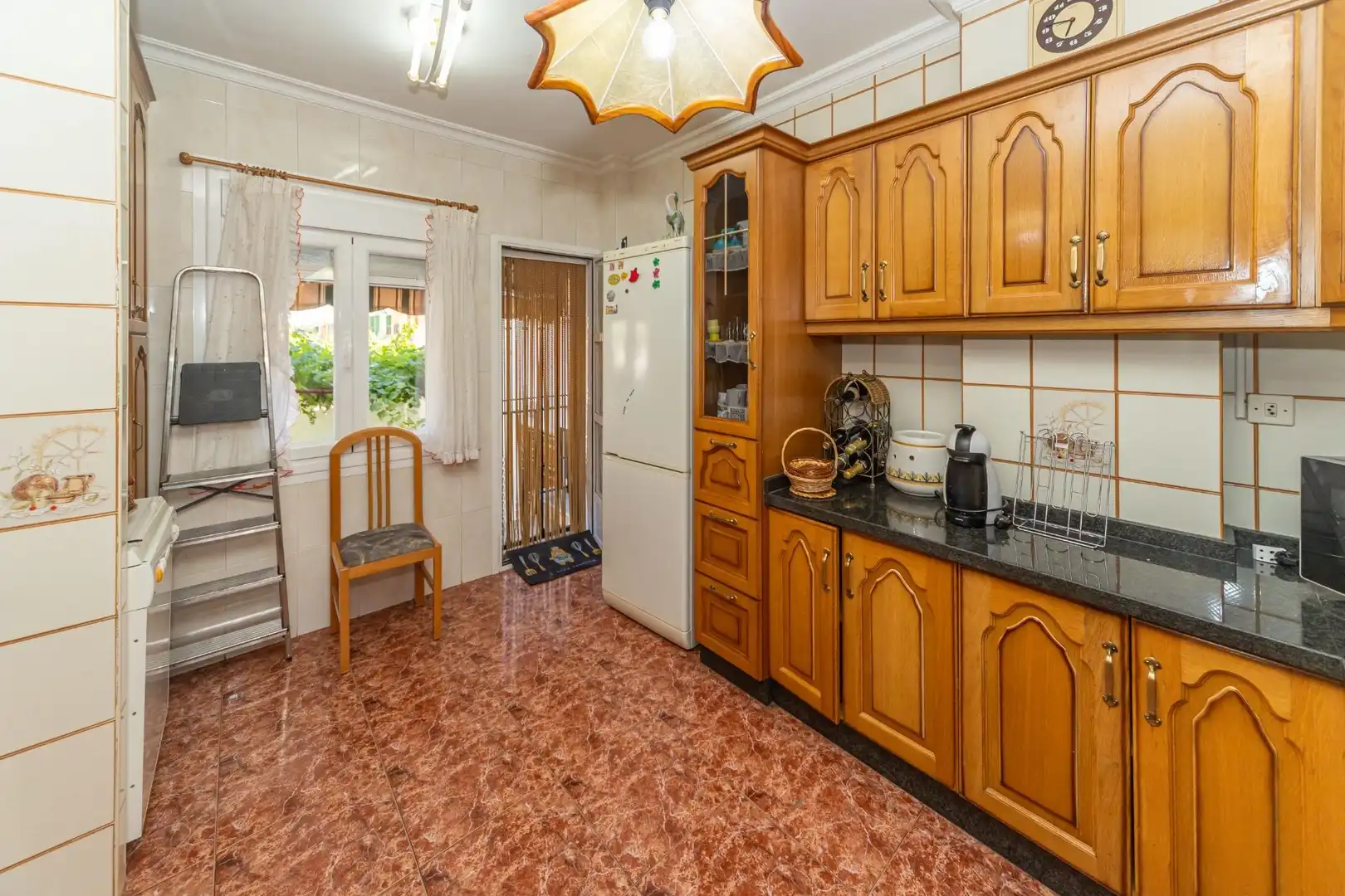 Cuina de Casa adosada en venda en Guadix