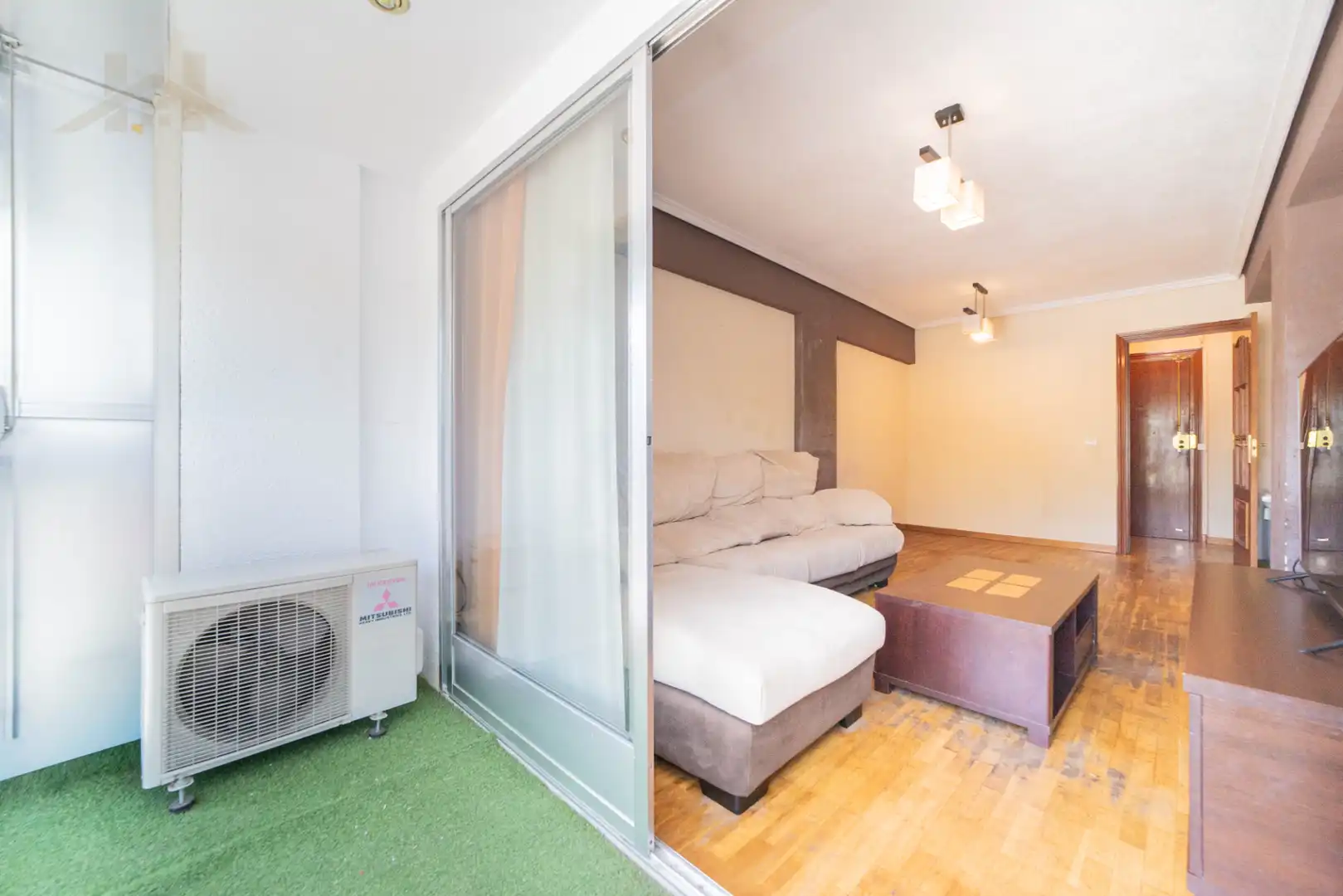 Living room of Flat for sale in Alcorcón  with Air Conditioner, Heating and Terrace