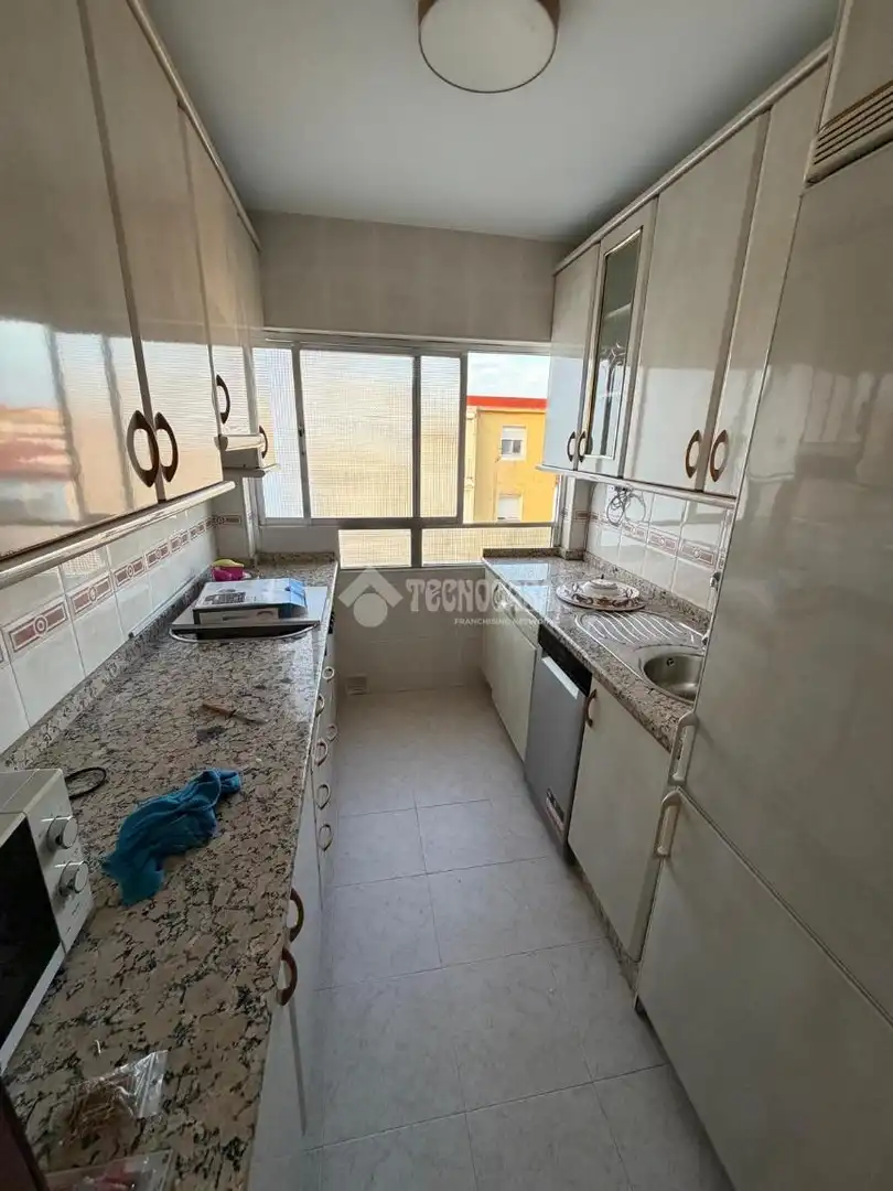 Kitchen of Flat for rent in Sevilla  with Terrace