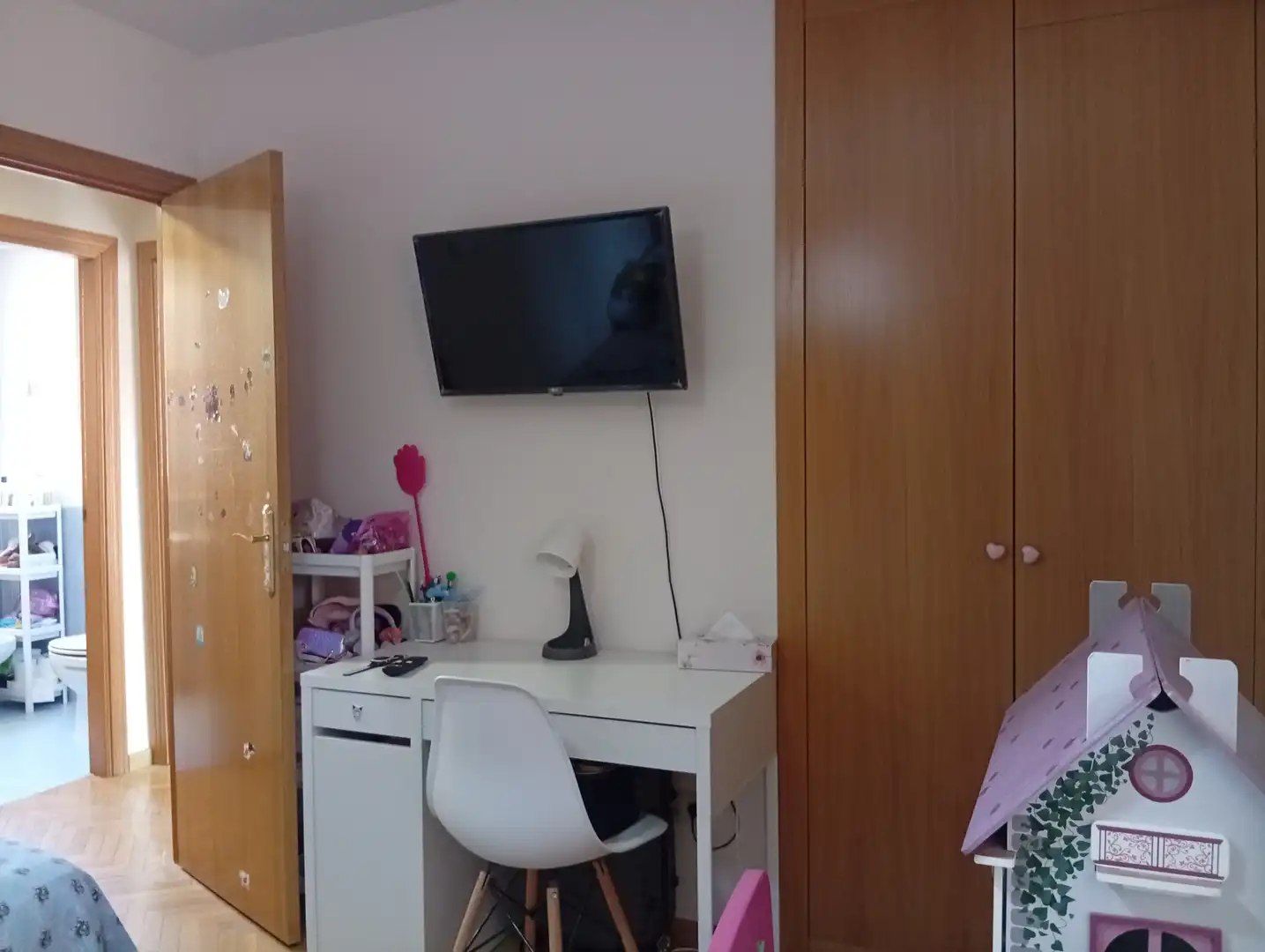 Dormitori de Casa adosada en venda en Daganzo de Arriba amb Aire condicionat, Calefacció i Jardí privat