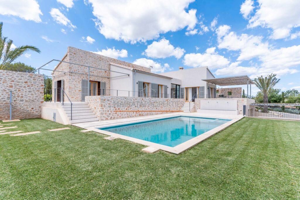 Country house for sale in Sant Llorenç des Cardassar