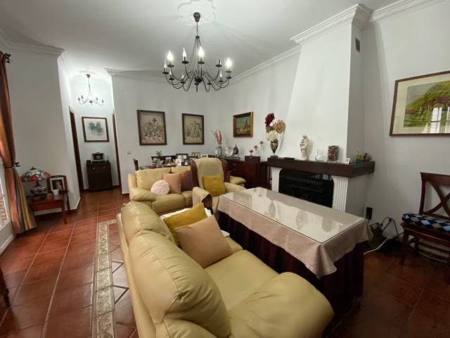 Piso en Venta en Calle Lope de Vega en Tocina