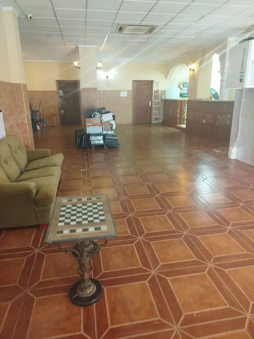 Geschaftsraum zur Miete in Sanlúcar la Mayor mit Klimaanlage