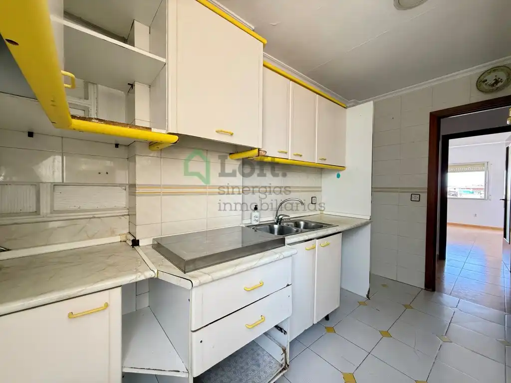 Cocina de Piso en venta en Badajoz con Balcón