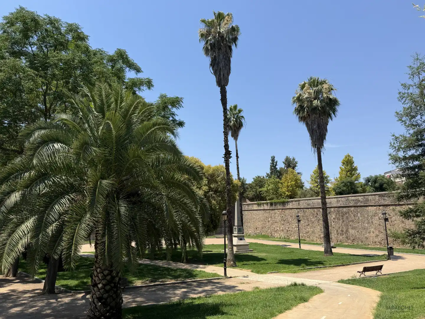 Vista exterior de Pis en venda en Badajoz amb Calefacció, Parquet i Terrassa