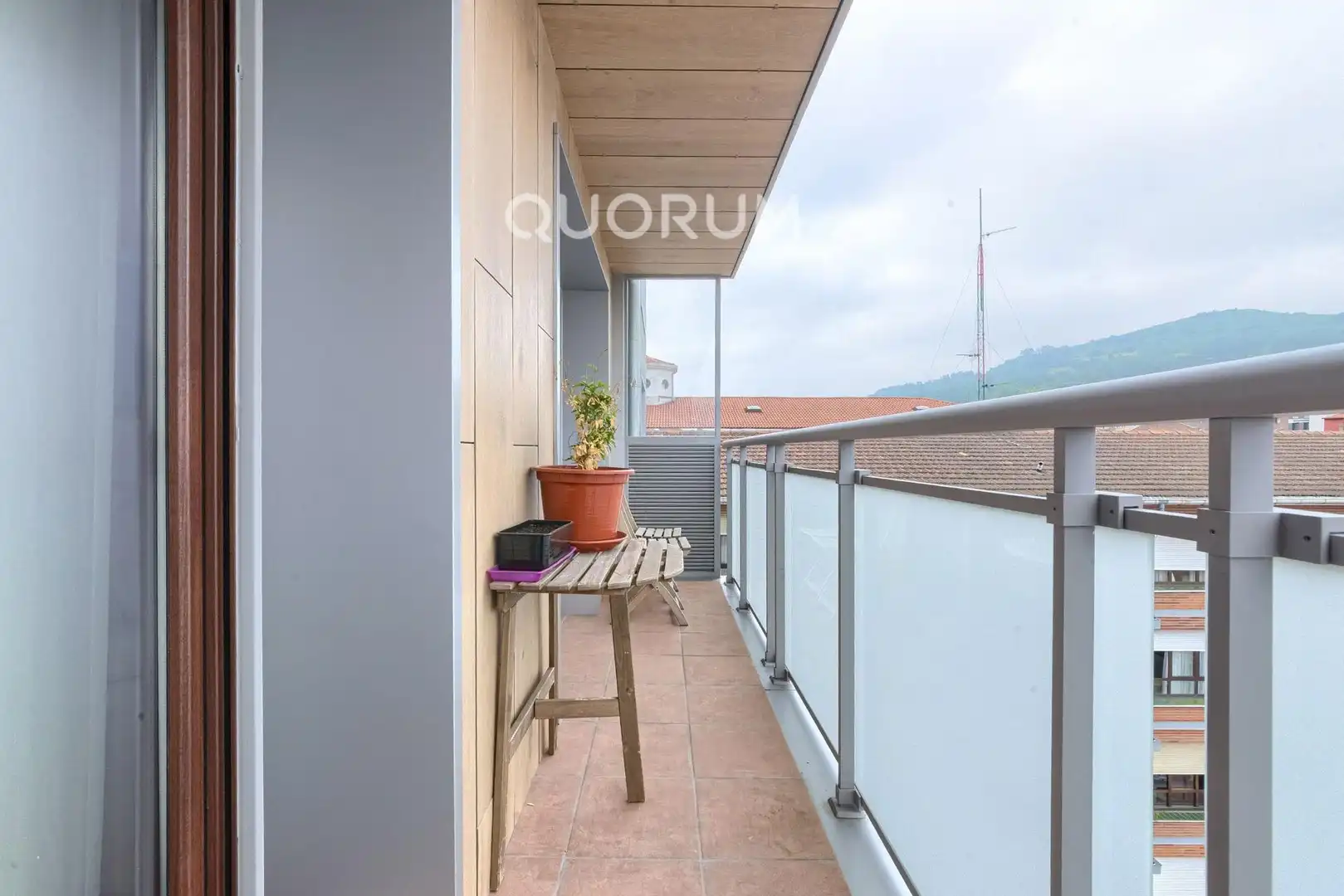 Terraza de Piso en venta en Basauri  con Calefacción, Terraza y Balcón