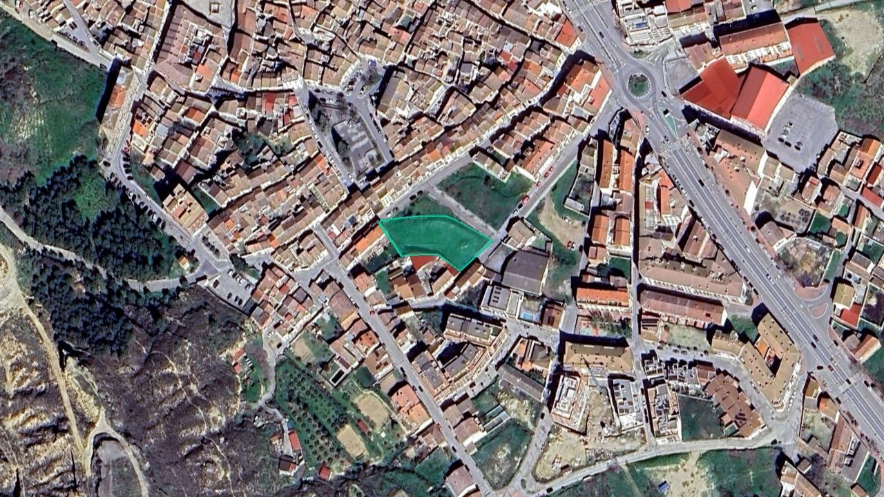 Land for sale in Monzón