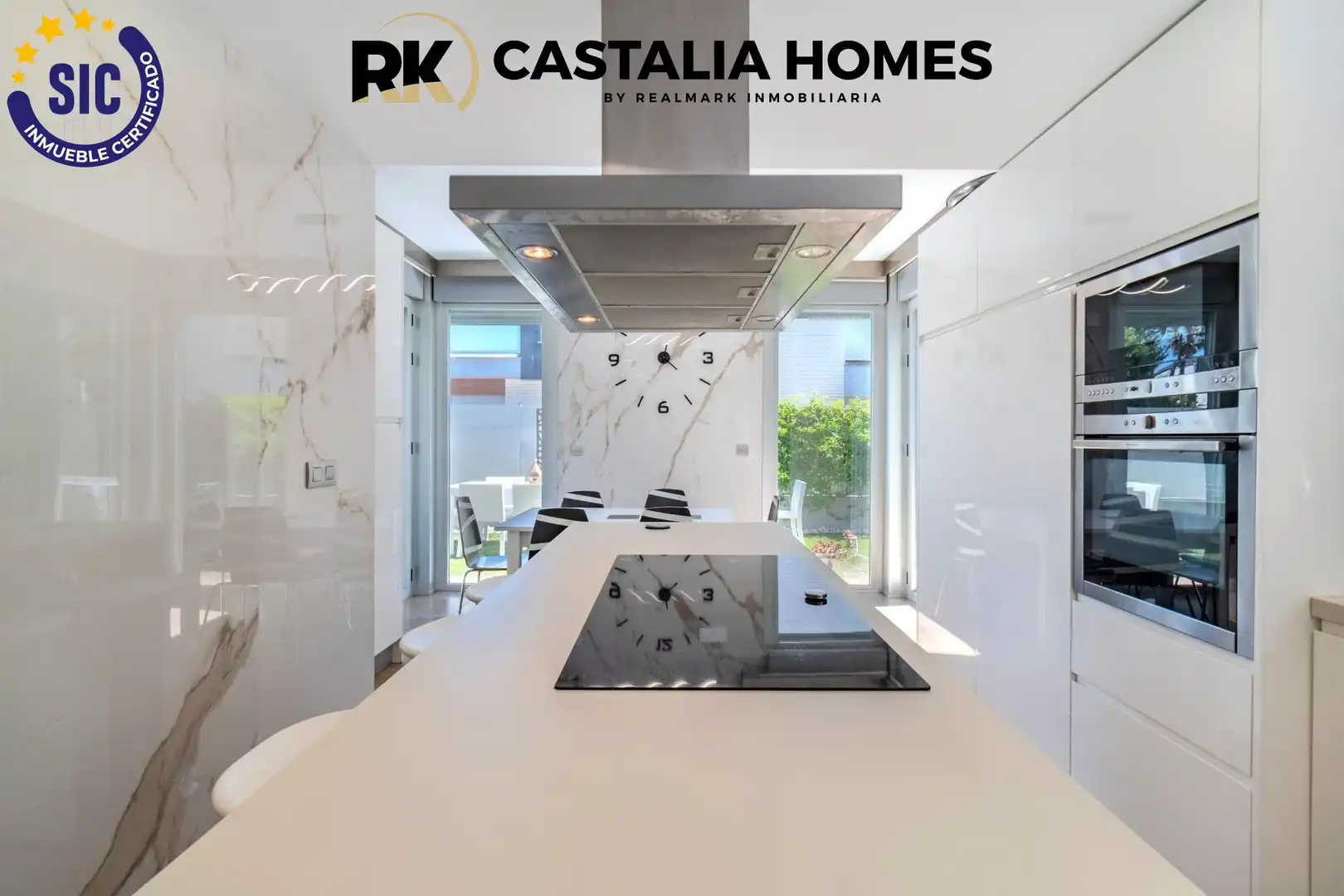Cuina de Casa o xalet en venda en Benicasim / Benicàssim amb Aire condicionat, Calefacció i Jardí privat