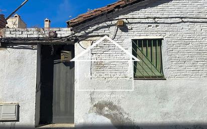 Vista exterior de Casa adosada en venda en Navalcarnero