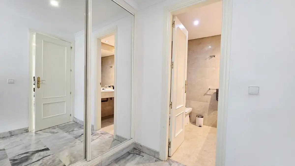 Piso con ascensor en venta en Nueva Andalucía, imagen 10