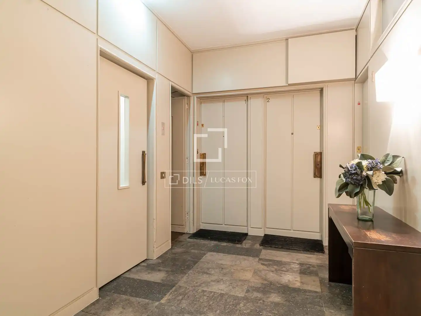 Piso en venta en Barcelona con Aire acondicionado, Calefacción y Terraza
