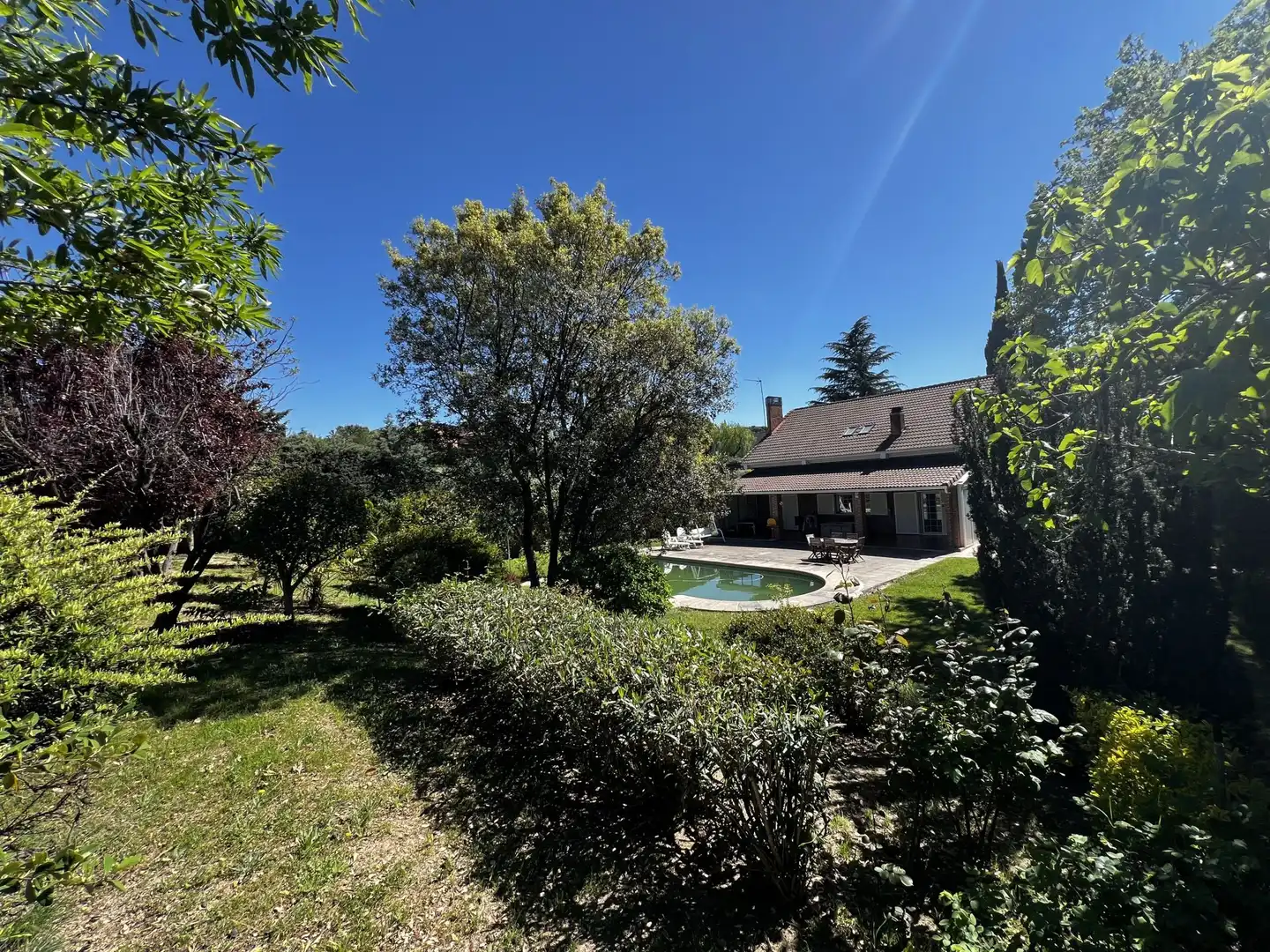Jardí de Casa o xalet en venda en Boadilla del Monte amb Aire condicionat, Jardí privat i Traster