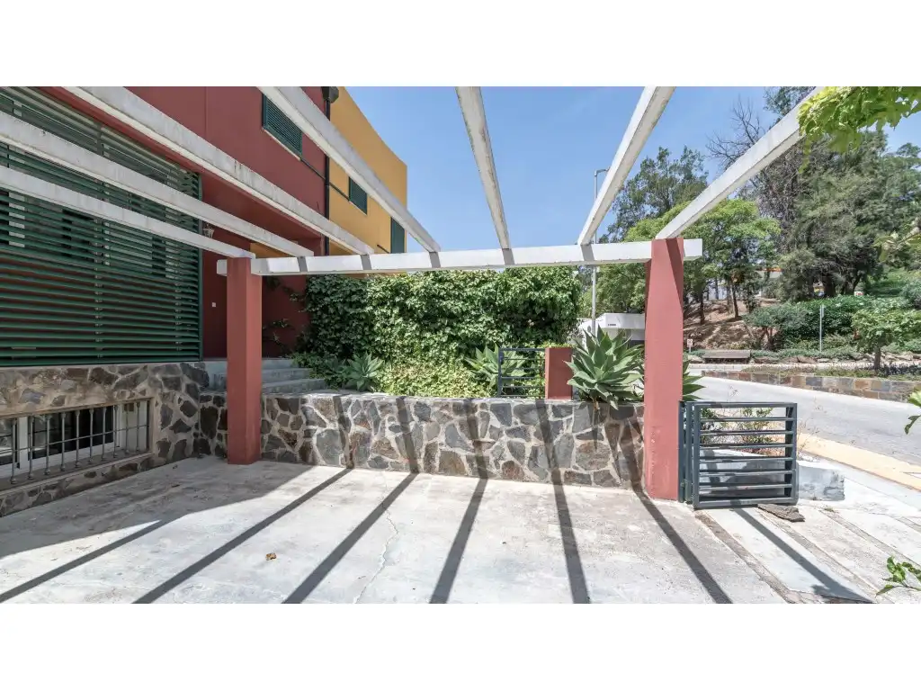 Außenansicht von Einfamilien-Reihenhaus zur Miete in Benalmádena