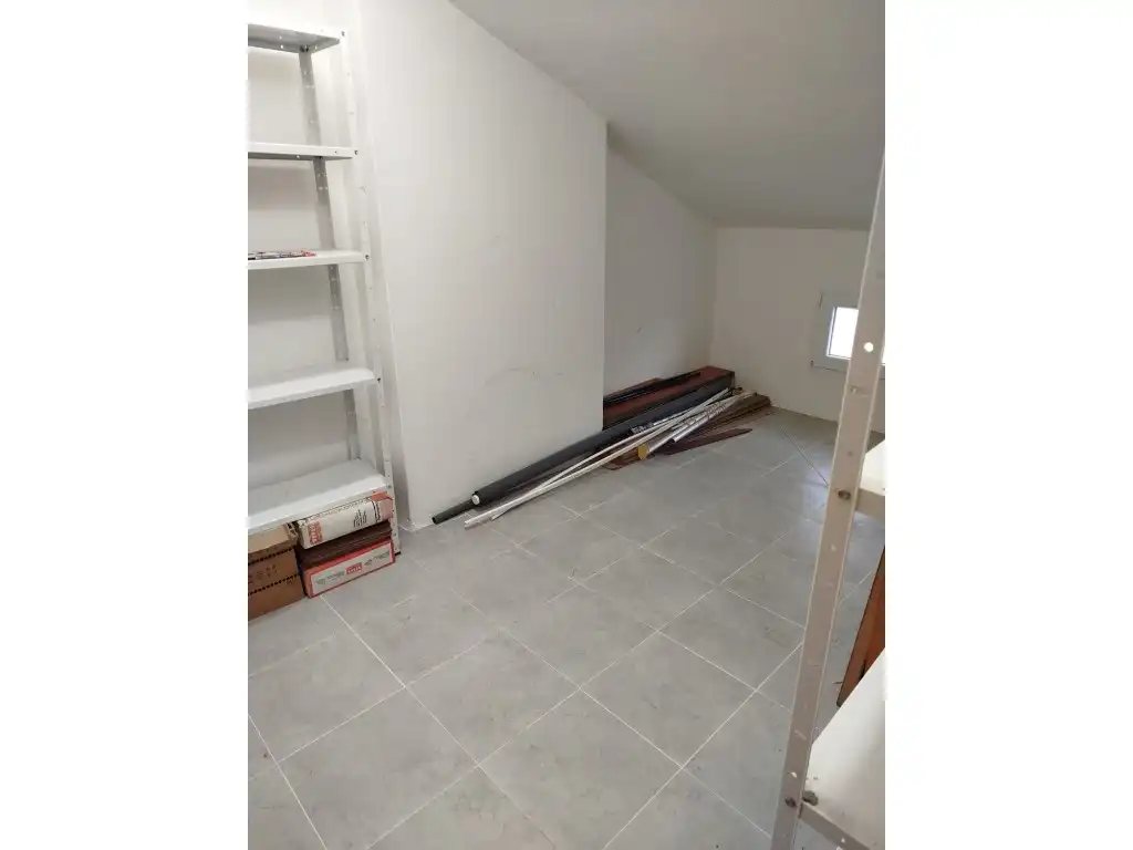 Flat for rent in Rua Sartaña, Zona Ultramar