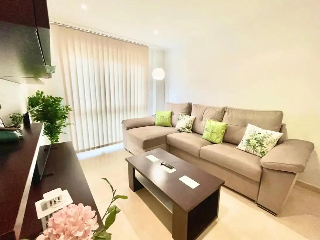Flat with lift to rent in Misericórdia 46