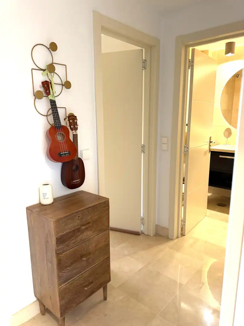 Apartment with terrace to rent in La Quinta, imagen 3