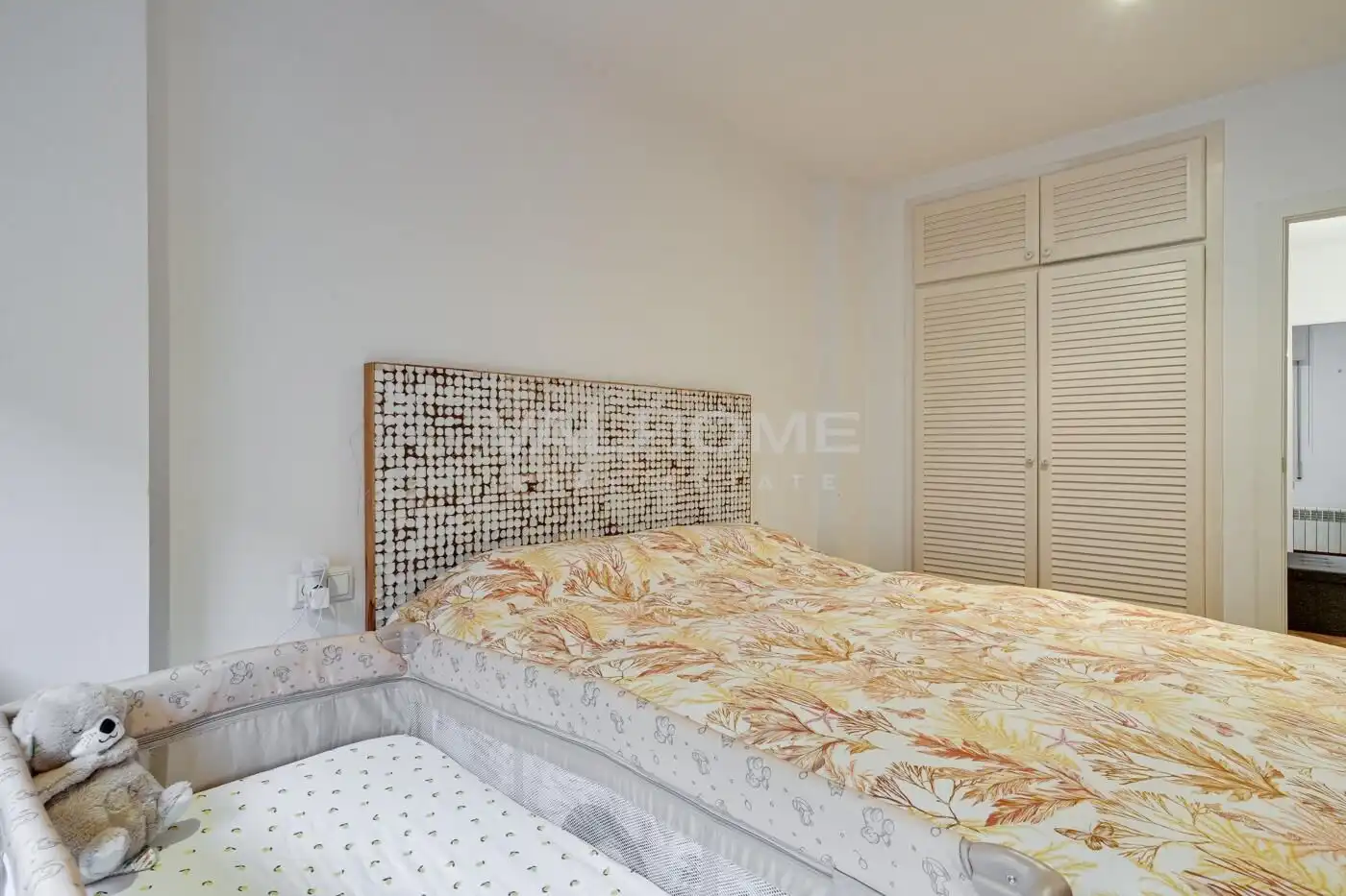 Schlafzimmer von Einfamilien-Reihenhaus zum Verkauf in Sant Cugat del Vallès mit Heizung, Privatgarten und Parkett