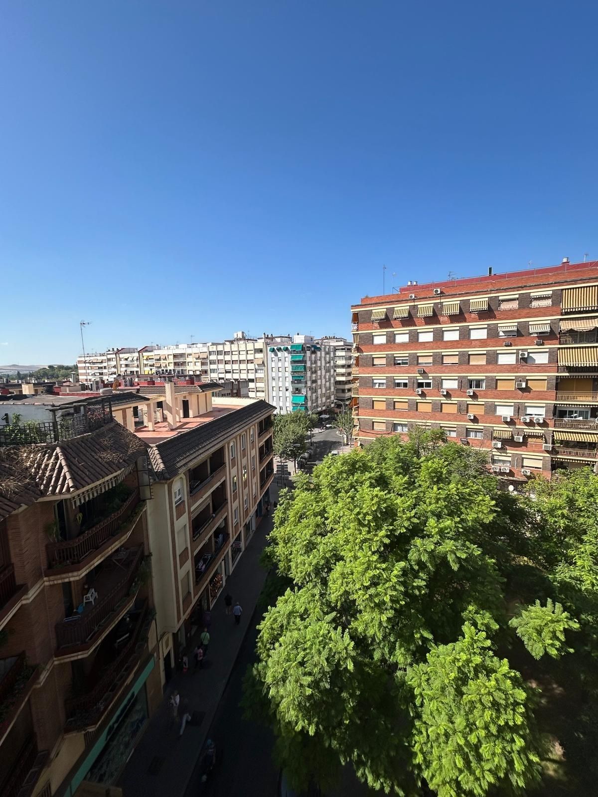 Exterior view of Flat to rent in  Córdoba Capital  with Air Conditioner and Terrace
