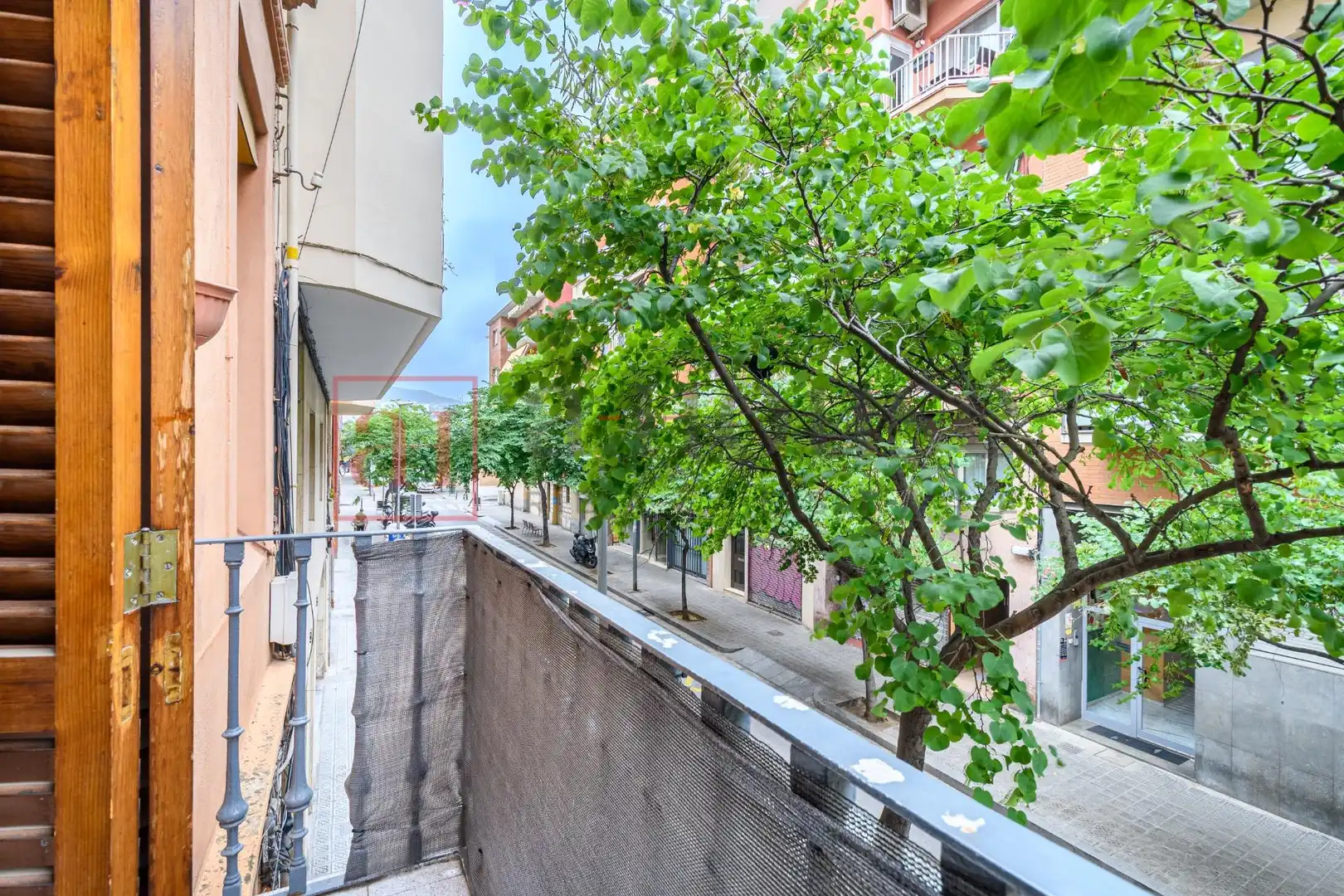 Vista exterior de Piso en venta en Barcelona con Terraza, Amueblado y Balcón
