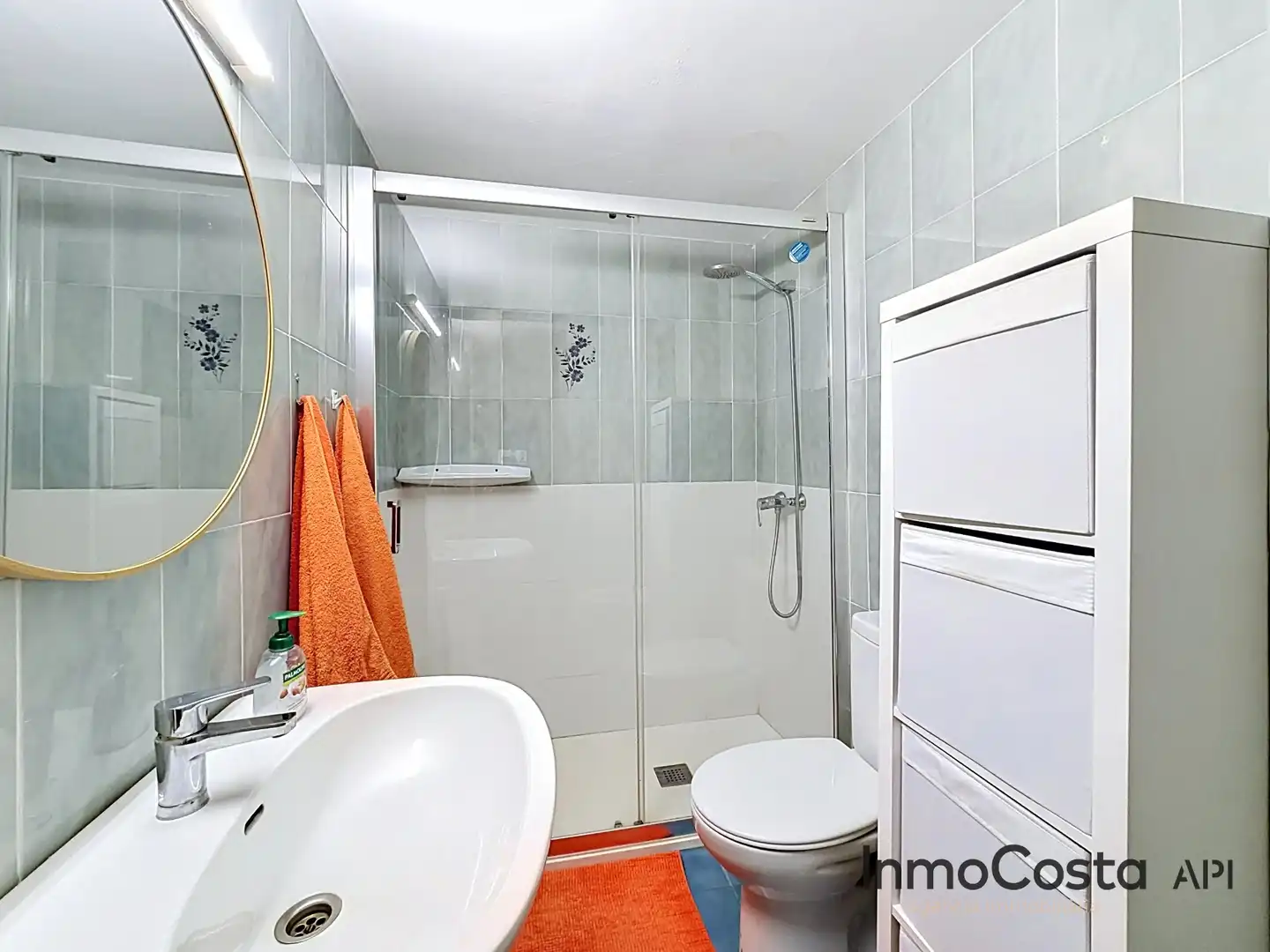Badezimmer von Wohnungen zum Verkauf in L'Estartit mit Terrasse, Möbliert und Waschmaschine