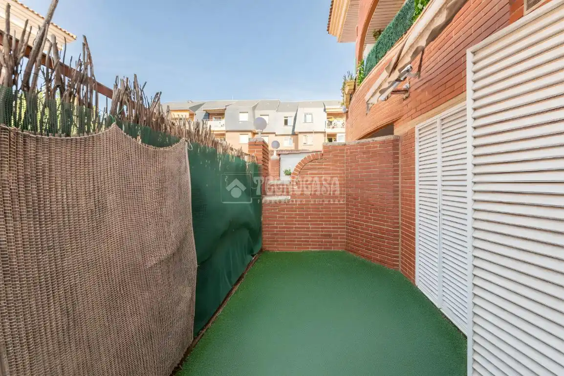 Terrassa de Pis en venda en Las Rozas de Madrid amb Calefacció i Terrassa