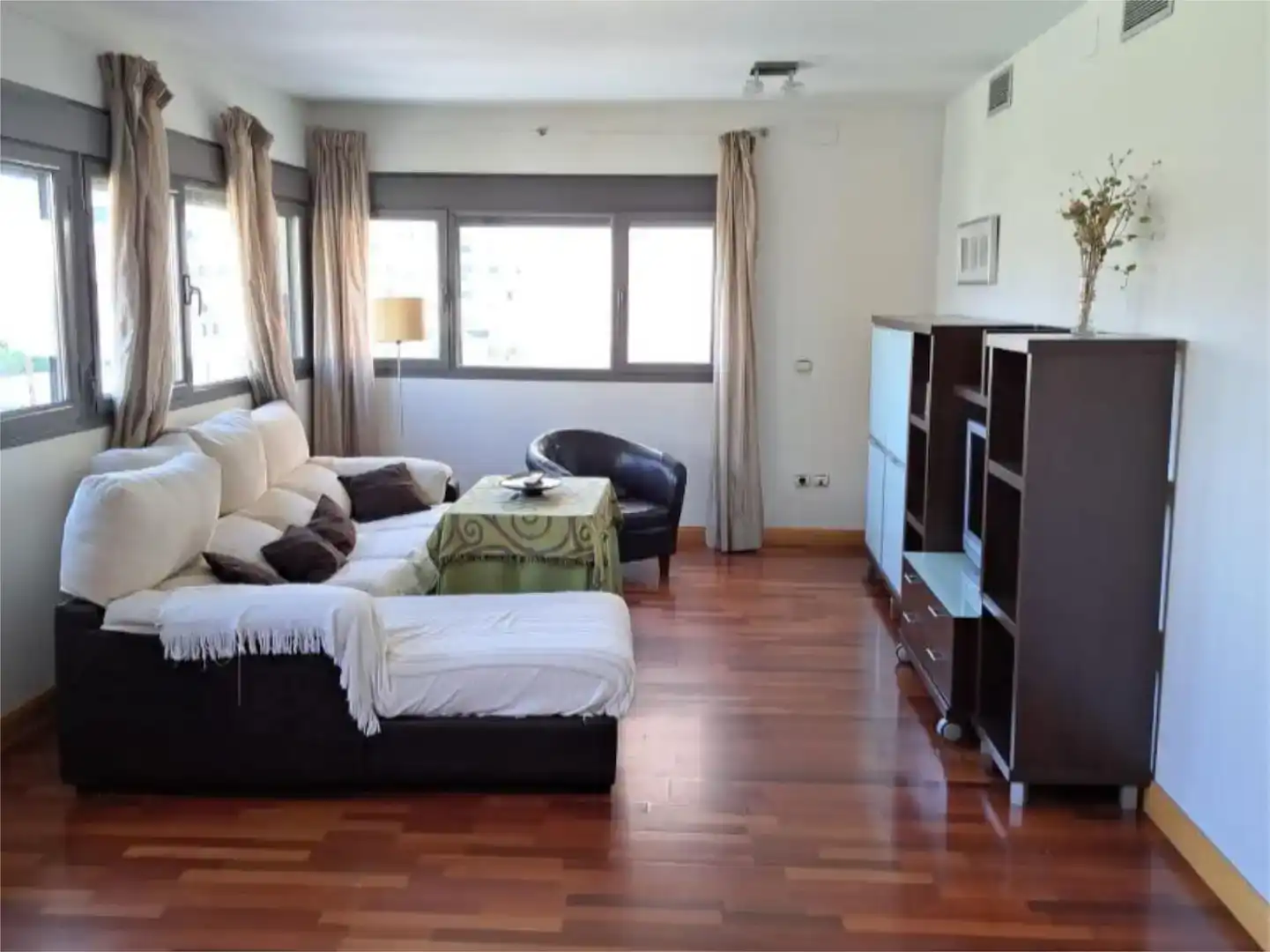 Sala d'estar de Pis en venda en  Huelva Capital