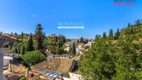 Vista exterior de Casa adosada en venda en  Granada Capital amb Aire condicionat, Calefacció i Terrassa