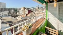 Exterior view of Apartment for sale in  Barcelona Capital  with Air Conditioner, Heating and Balcony