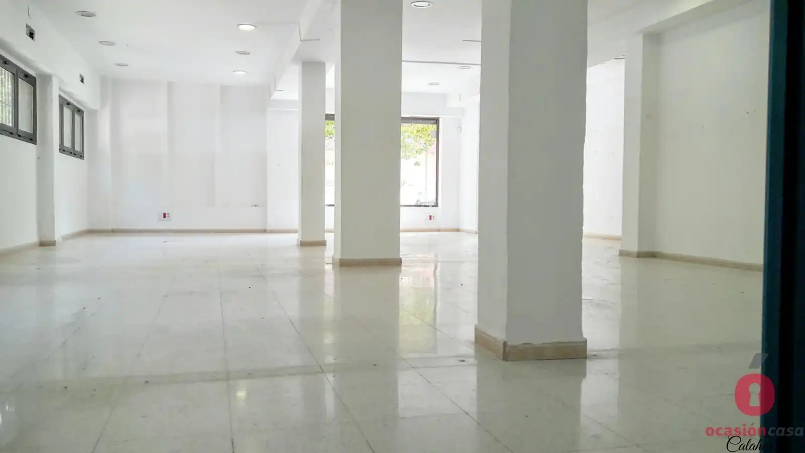 Local comercial en venda a Sur, imagen 2
