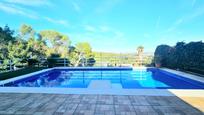 Piscina de Casa o xalet en venda en Castelldefels amb Aire condicionat, Terrassa i Piscina