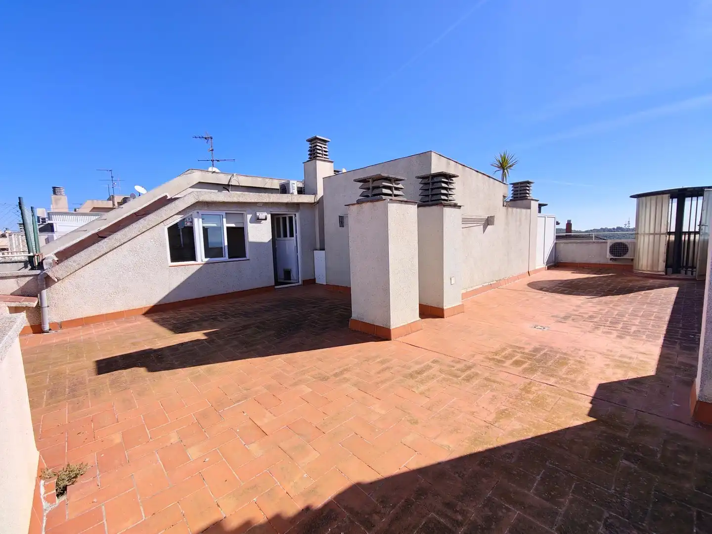 Ático con terraza en venta en Carrer Violant d'Hongria, imagen 37