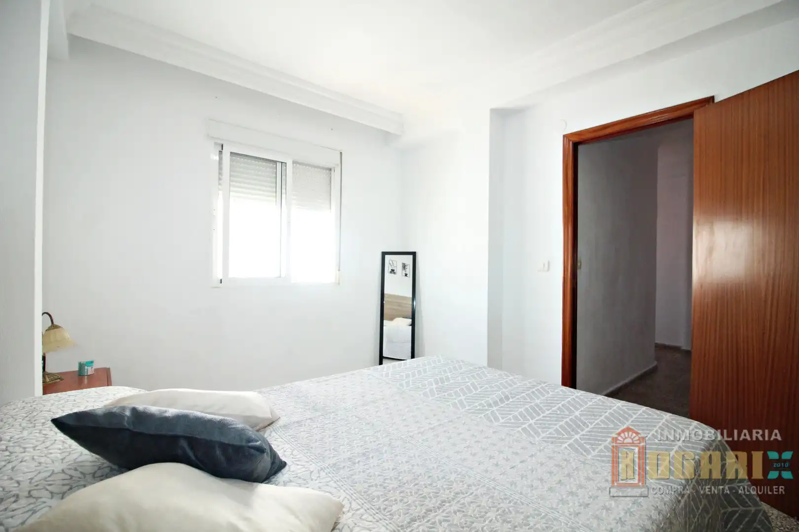 Schlafzimmer von Dachboden zum Verkauf in Huelva mit Terrasse