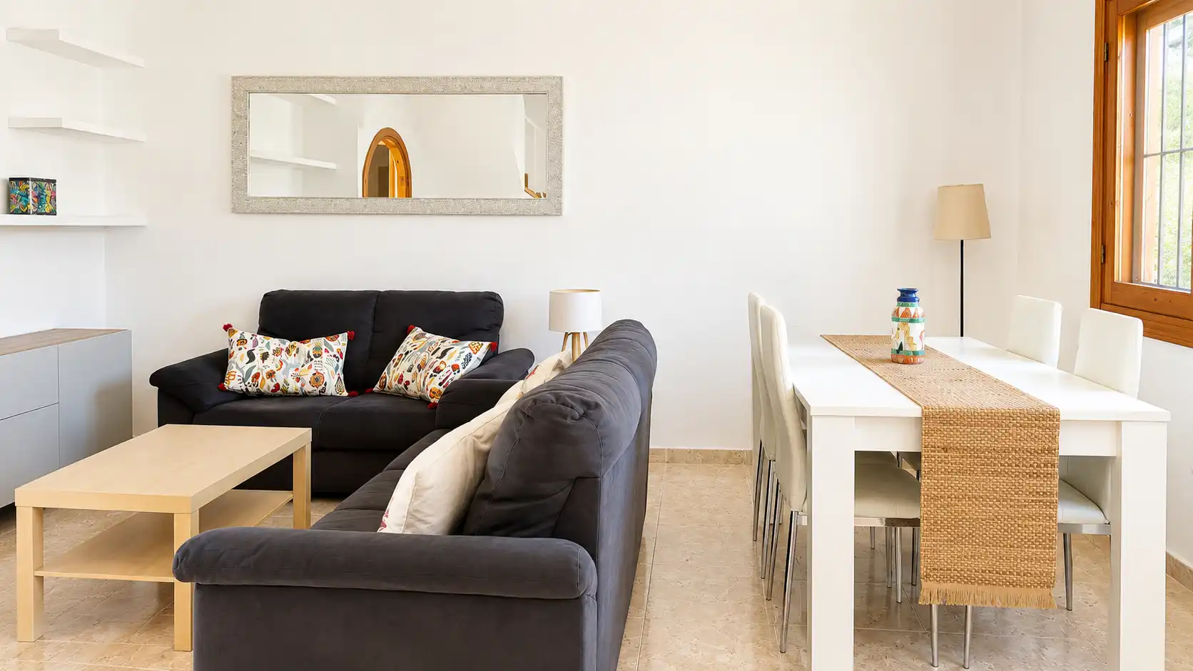 Wohnzimmer von Einfamilien-Reihenhaus zur Miete in San Javier mit Klimaanlage, Privatgarten und Terrasse