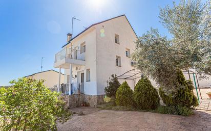 Vista exterior de Casa o xalet en venda en Villamantilla amb Aire condicionat i Terrassa