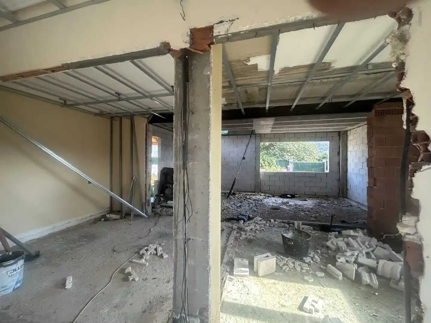 Casa o xalet en venda en Carracedelo amb Jardí privat, Piscina i Balcó