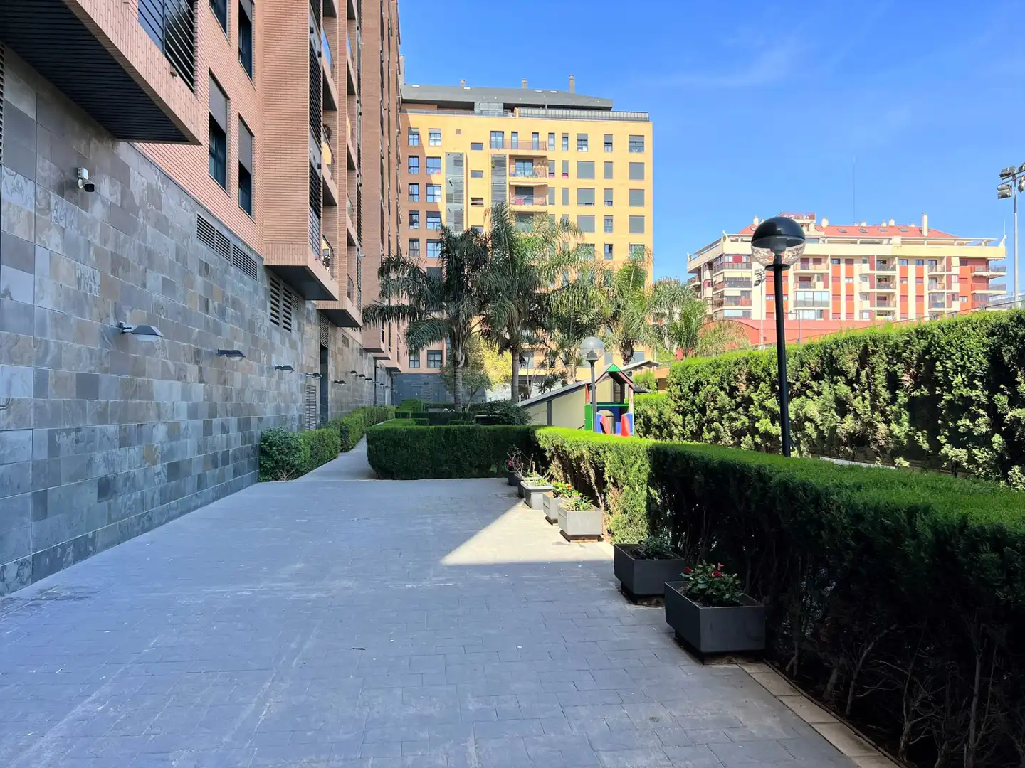 Terrace of Flat for rent in Valencia  with Air Conditioner, Oven and Washing machine