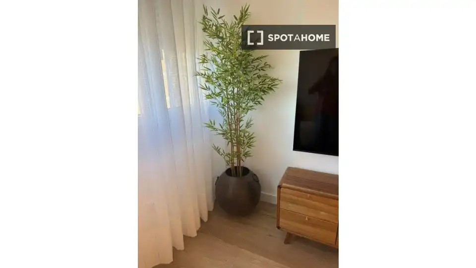 Habitación de Piso de alquiler en Madrid con Aire acondicionado, Calefacción y Amueblado